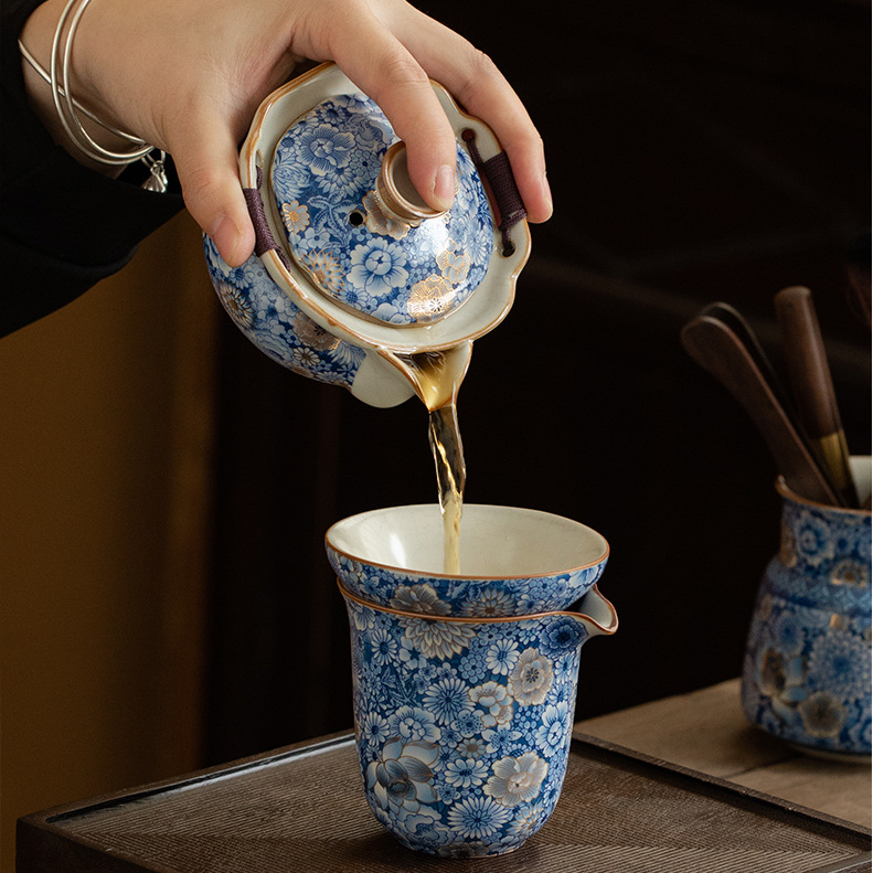 Flourishing Flowers Ru Kiln High-End Tea Set